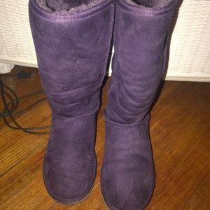 Classic tall purple Ugg’s